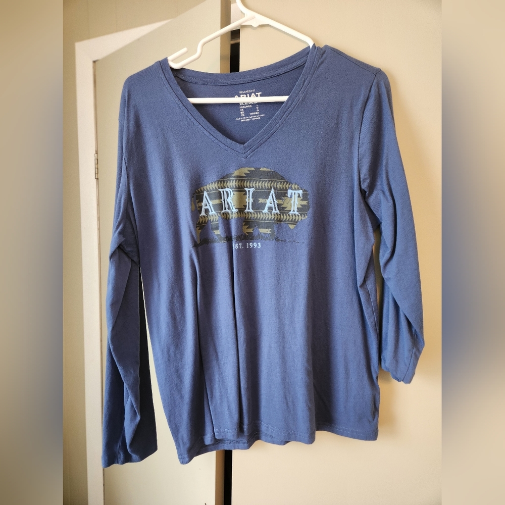 Ariat Long Sleeve Tshirt NWOT size L